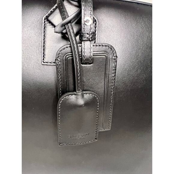 NWT Burberry Cube Duffle Bag - Picture 2 of 9